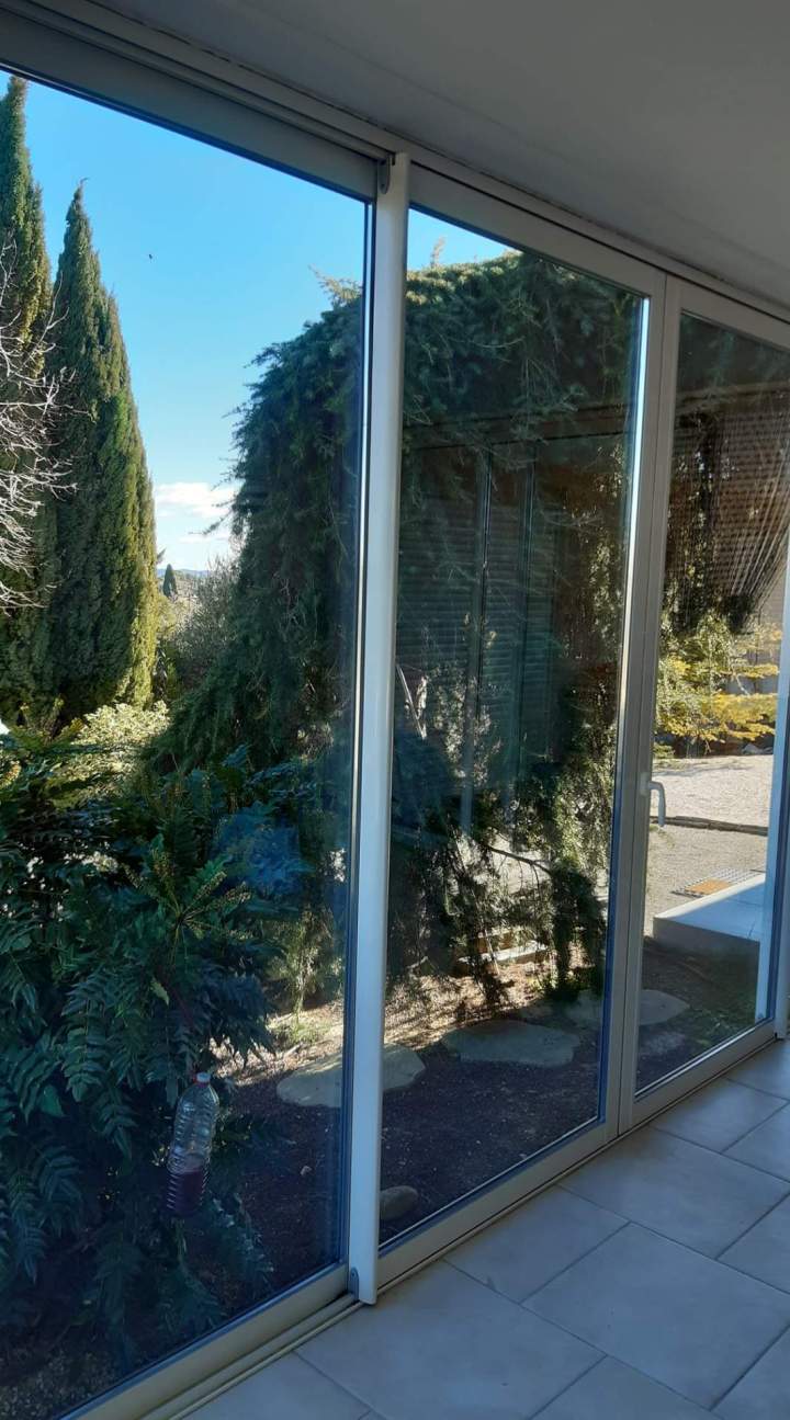 Service de lavage de vitres à domicile à Alès